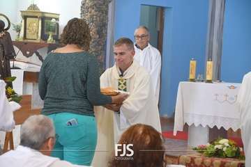 Misa y procesión religiosa en Cazadores/Francisco Javier Santana.